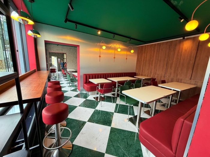 Scaun tapitat cu cadru din metal pentru HoReCa - INGA 5684 [4]