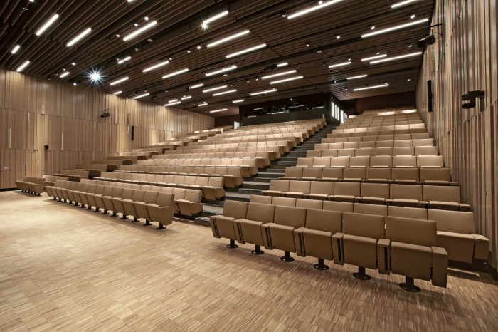Scaune auditorium custom made pentru sala de spectacole sau concerte BNP Luxemburg [3]