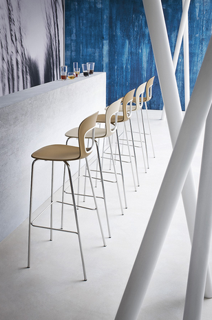 Scaun de bar cu spatar cu forme sculturale pentru exterior - BLOG 78 [2]