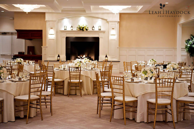 Scaune pentru evenimente catering si conferinta din LEMN CHIAVARI BALLROOM [7]