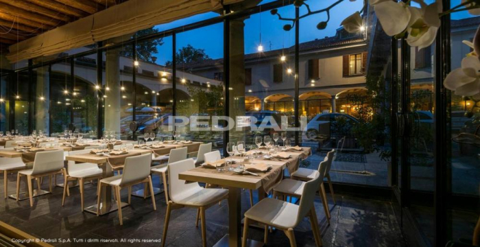 Scaun tapitat din lemn masiv pentru HoReCa - MALMO 391 [5]