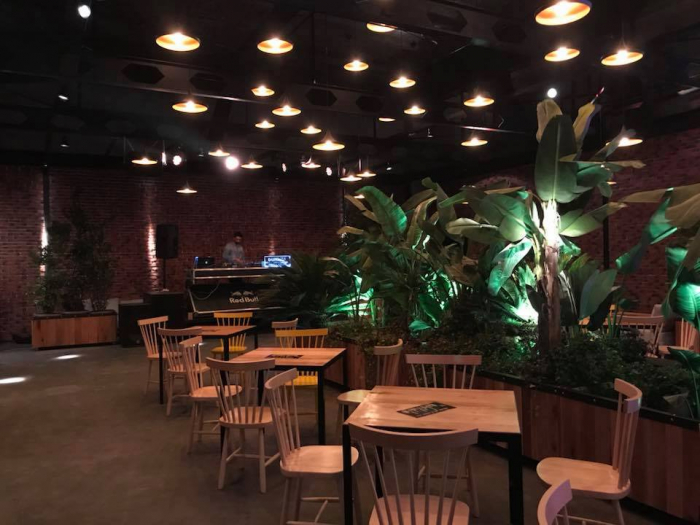 [~Si:] C-Lounge Contemporary Social - Pipera, Bucuresti (2017) [6]