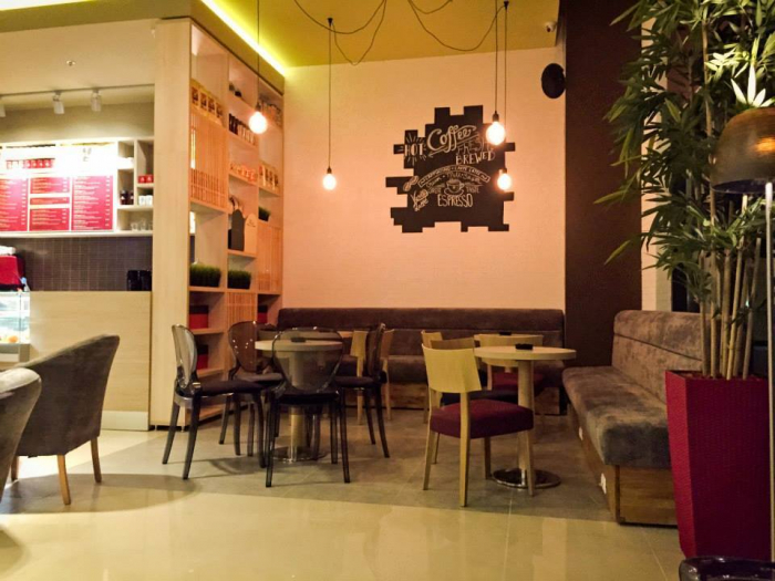 Zvon Cafe - Shopping City, Tg. Jiu, GJ (2014) [16]