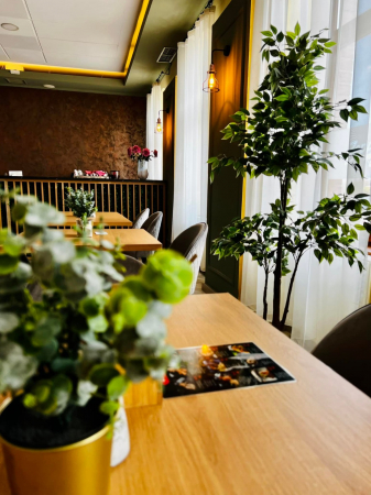 Zeppelin Bistro - Targu Mures, MS (2022) [6]