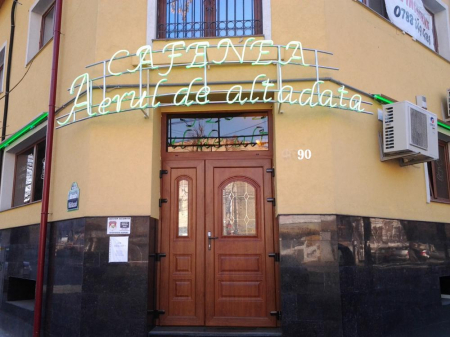 Aerul de Altadata - Bucuresti (2011) [8]