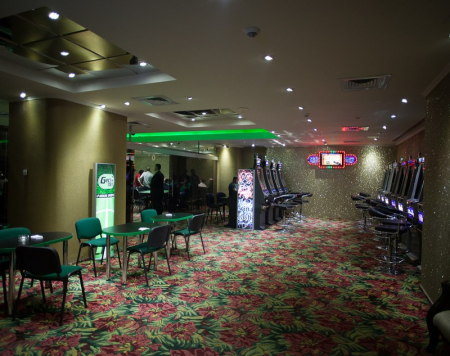 All-in Poker Club -  Bdul Magheru, Bucuresti (2013) [13]