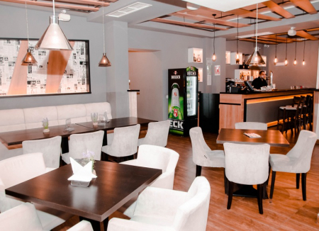 PORTOFOLIU - Burger Pub - Ramnicu Valcea, VL (2015)