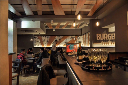 Burger Pub - Ramnicu Valcea, VL (2015) [4]