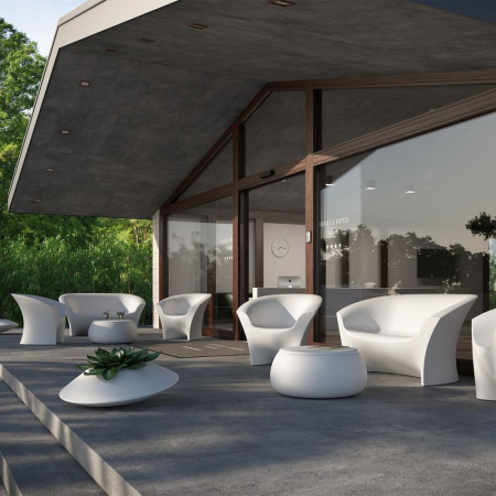 Canapele din plastic pentru exterior cu design scultural - OHLA [2]