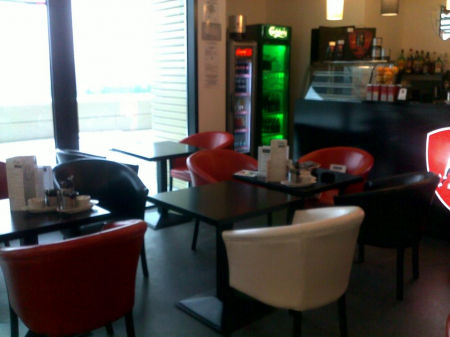 Giorgio Cafe - Galeriile Titan, Bucuresti (2012) [1]