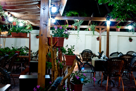 PORTOFOLIU - Il Saraceno Trattoria (terasa) - Toamnei, Bucuresti (2010)