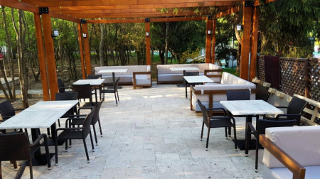 Meadows Restaurant & Events - Sos Bucuresti - Ploiesti DN1, Bucuresti (2017) [7]