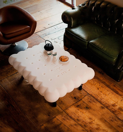 Mese cafenea - Masuta joasa de cafea in forma de biscuite pentru cofetarii - TEA TIME