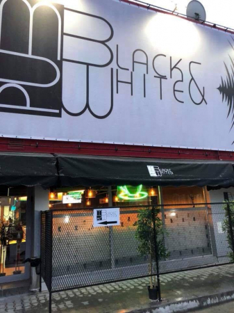 Pub Black & White - București (2018)