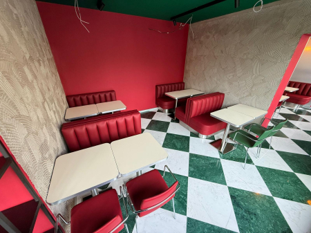 Amenajare restaurant in stil american diner Route 31 - Bucuresti, Romania [9]