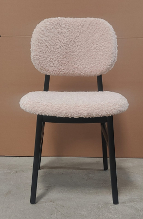 Scaun elegant cu cadrul din lemn masiv - LEXA [1]