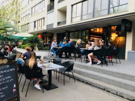 Scaune pentru exterior scoica din plastic cadru metalic stivuibile UNI-KA 594 [9]