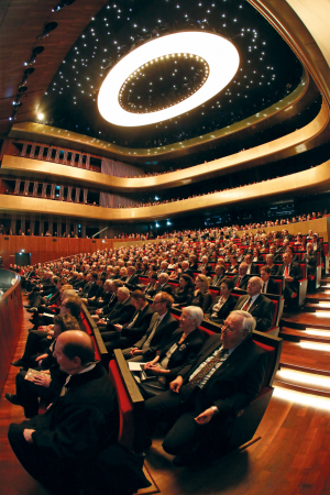 Scaune auditorium custom made pentru sala de spectacole sau concerte LINZ [7]