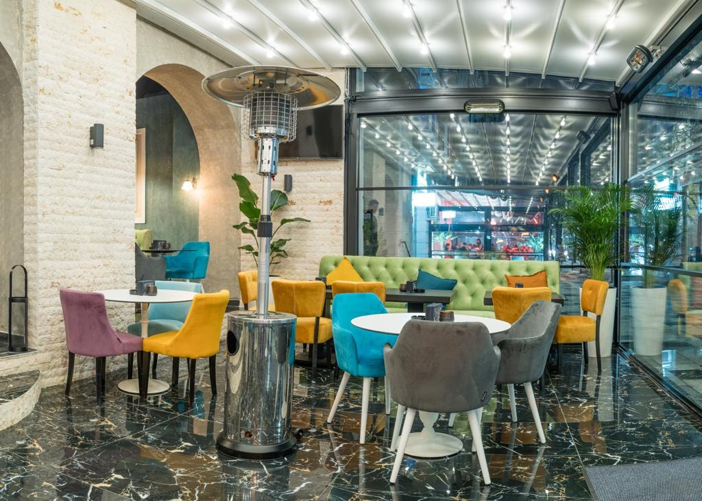 Coccinelle Cafe Lounge Decebal Bucuresti 2021