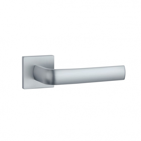 img-attr