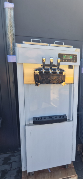 Mașină de Înghețată Profesională – Productivitate Ridicată (50-60 L/h), 220V, 3600W [5]