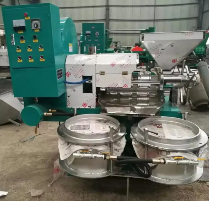 Presa de Ulei Profesională cu Pompa de Vacum - 70 kg/h, 3kW [2]