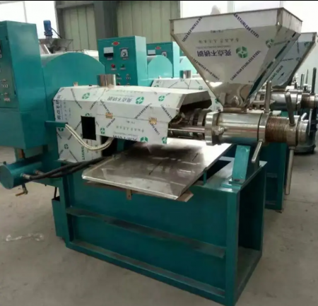 Presa de Ulei Profesională cu Pompa de Vacum - 70 kg/h, 3kW [2]