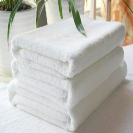 PROSOAPE BUMBAC 100% - Prosop de baie - alb 70x140 cm