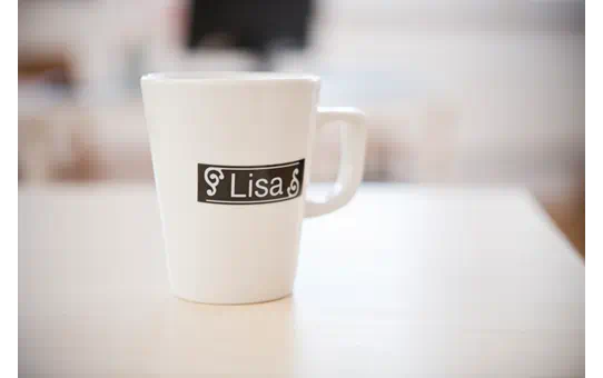 TZE345 18mm WHITE ON BLACK [3]