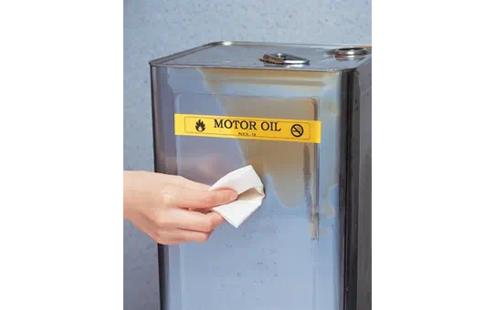 TZE651 24mm BLACK ON YELLOW [3]