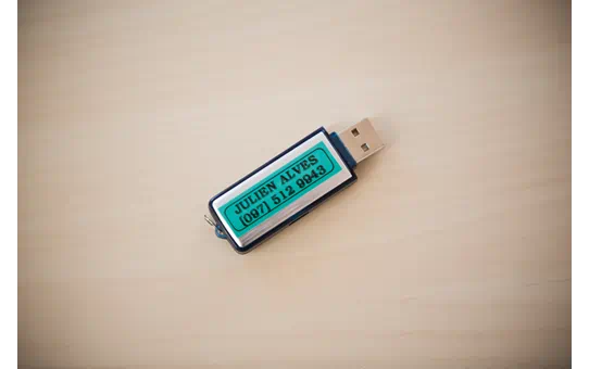 TZE731 12mm BLACK ON GREEN [3]