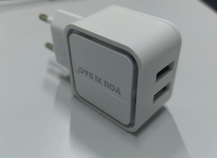 Alimentator USB Dual cu LED RGB –  Încărcare Rapidă iOS & Android engross [2]