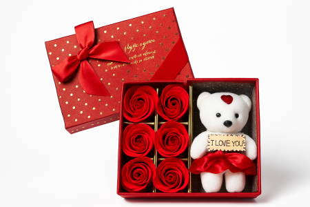 Flori de sapun parfumate engross - Set Ursuleț de Pluș + 6 Trandafiri Roșii din Săpun Parfumat, Cutie Elegantă engross