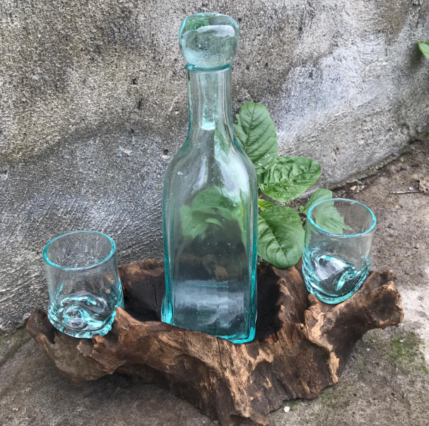 Set de Whiskey din Sticla Topita pe Lemn de Gamal [2]
