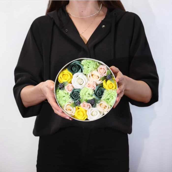 Cutie Cadou FLori de Sapun Galben si Verde [4]