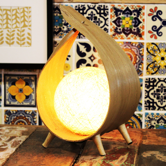 Lampa cu frunza naturala de cocos [2]