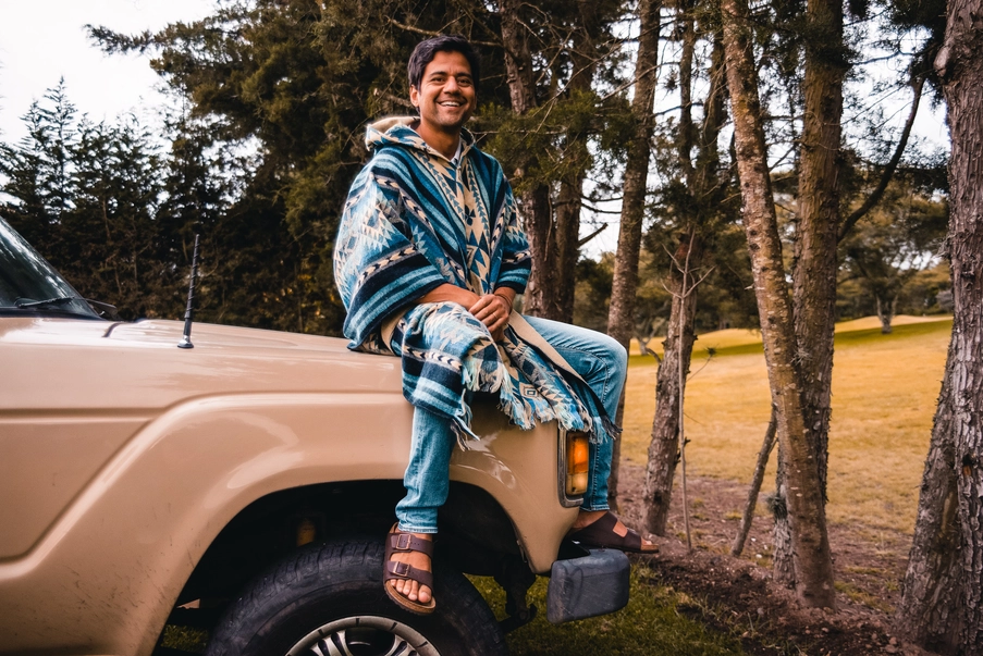 Poncho aplaca Shuar albastru [4]