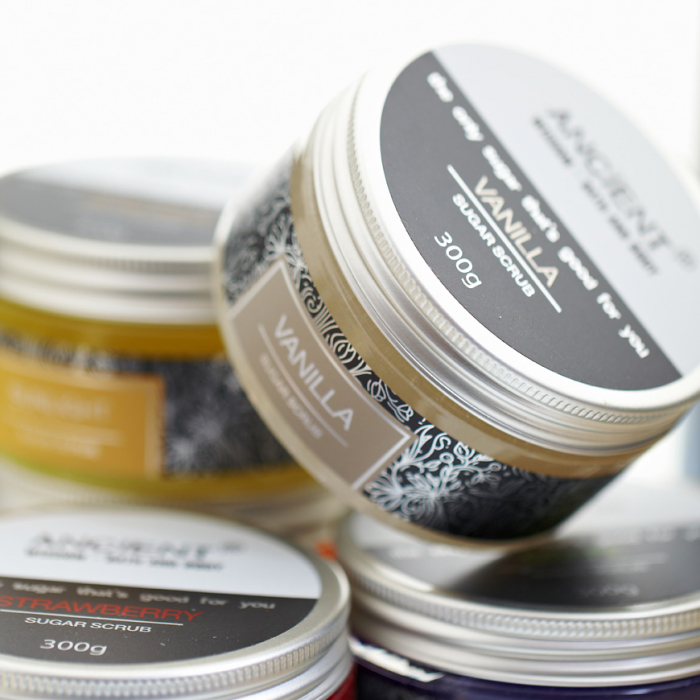 Scrub de Corp cu Vanilie, 300g [3]