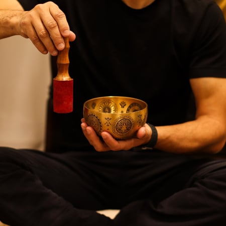 Set de 4 Boluri Cantatoare gravat Yogi din alama pura [7]