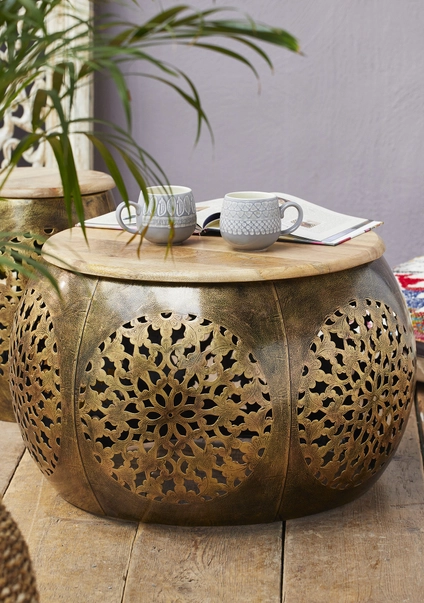 Mic mobilier - Masuta Nanda din Metal Decupat cu Blat din Lemn
