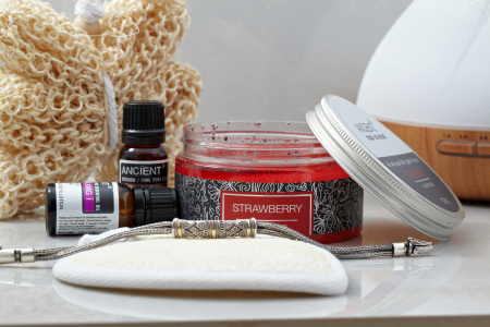 Scrub de Corp cu Capsuni, 300g [3]