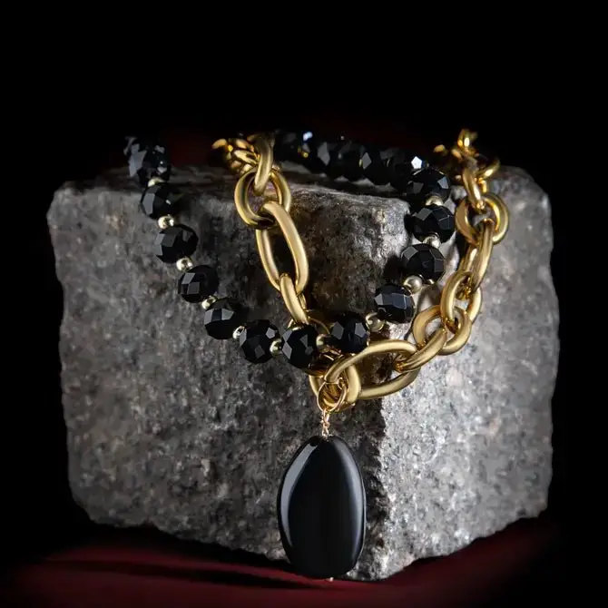 Obsidian – Colier cu Piatra Naturala si Lant Aur [2]