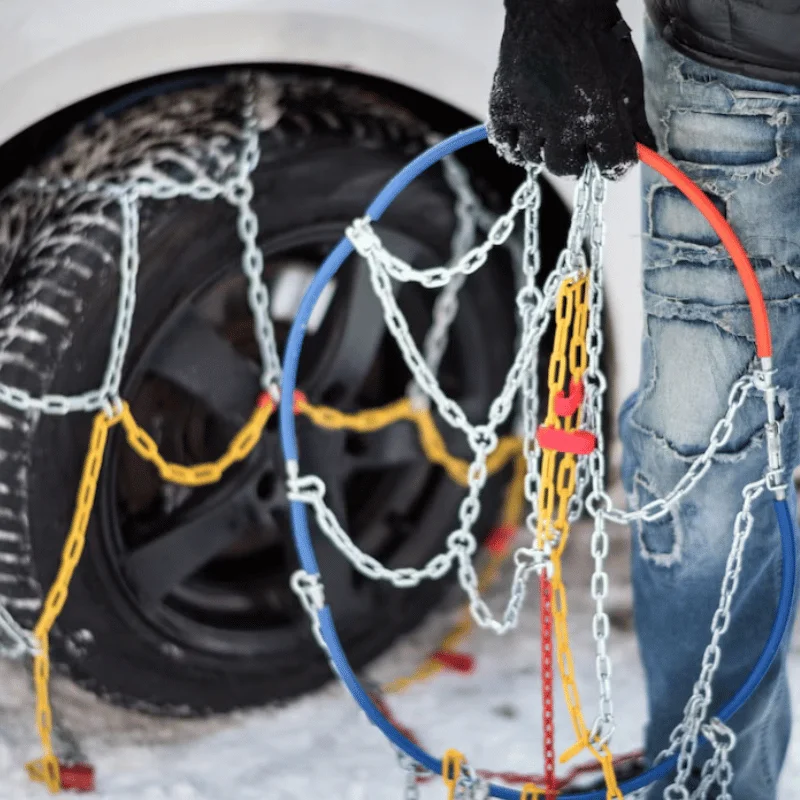 Lanturi de zapada pentru roti R13 R14 R15 R16 antiderapante nr. 50 setul contine-, Manusi, Instructiuni, Covoras pentru genunchi, Lant x2 buc. Material: otel Dimensiunea zalelor lantului de zapada 12 [2]