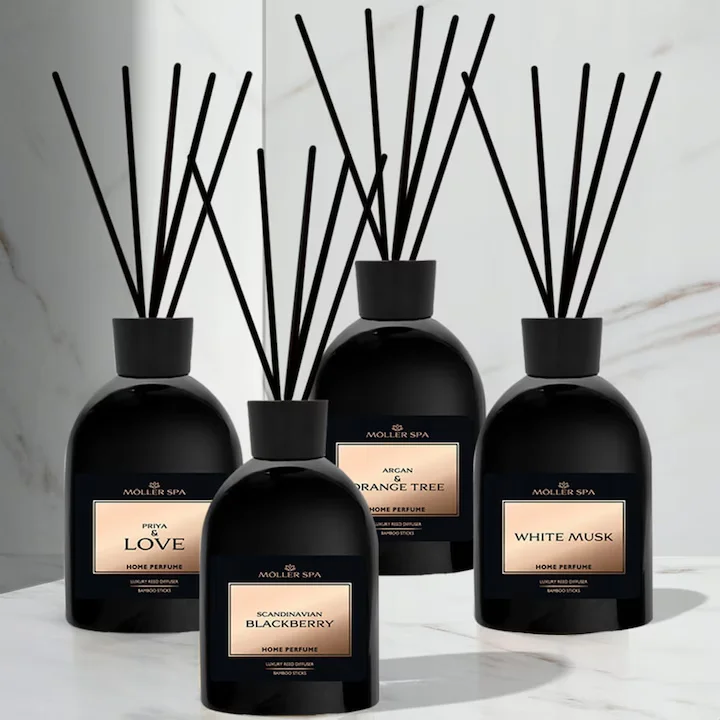 Pachet Cadou Pt femei Cutie cu 4x250 ml Parfum de camera cu betisoare Premium-Scandal, BlackBerry, White Musk si Orange-Eleganta si Rafinament in fiecare sticl [2]