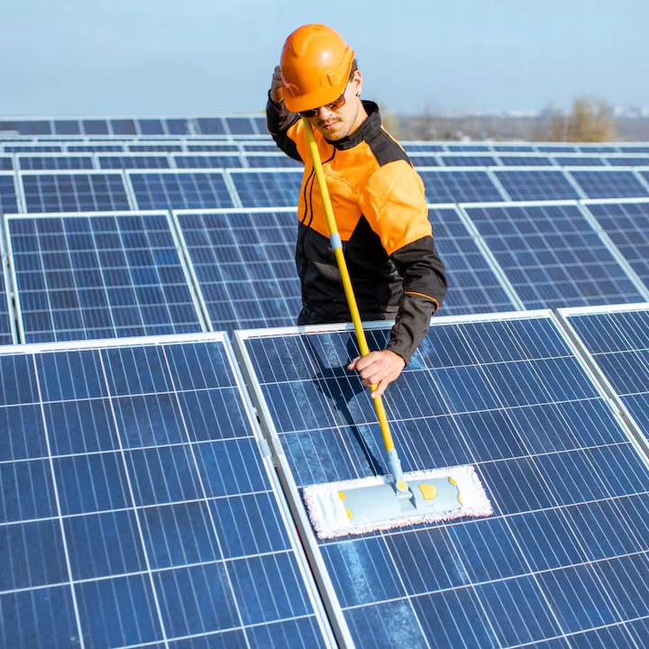 Solutie de curatare a panourilor solare si fotovoltaice concentrat la 5 litri-indepartarea eficienta si sigura a murdariei de pe suprafata panourilor -lichidul nu lasa urme sau reziduuri, maximizand a [3]