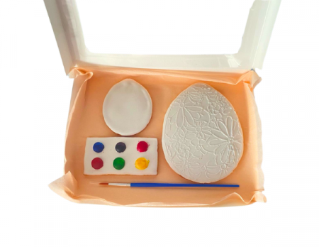 Colectia de Paste - Paște în Culori: Set de Biscuiți Ouă de Vanilie cu Paleta Ta de Artist