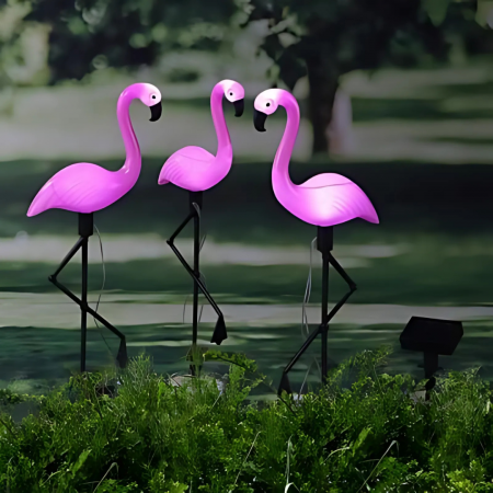 Lampi Decorative - Set 3 x Figurine Flamingo Solare pentru Grădină cu LED-uri, Panou Solar și Senzor de Lumină, Rezistente la Intemperii