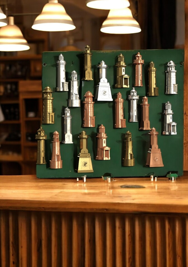 Set complet magneți 3d ''Colecția FARURI DOBROGENE''. Culoare Bronz auriu [2]