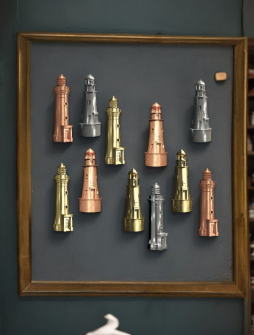 Magnet decorativ 3d reconstituit Farul Vechi din Sulina. Culoare cupru, bronz auriu sau silver. [2]