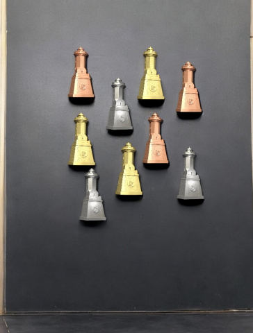 Colecția Bronz auriu - Magnet decorativ 3d reconstituit Farul Regelui Carol I din Portul Constanța. Culoare cupru, bronz auriu sau silver.